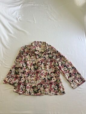 Vintage Floral Button-Up Blouse in Pink, Cream & Green